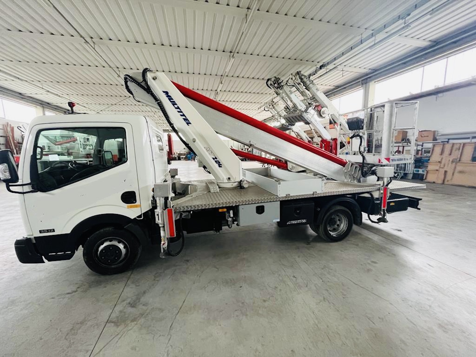 piattaforma autocarrata multitel usata